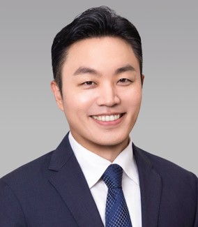 Color Photo of Dae Youn Kim