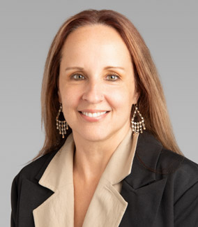 Color Photo of Leeann Eichberger